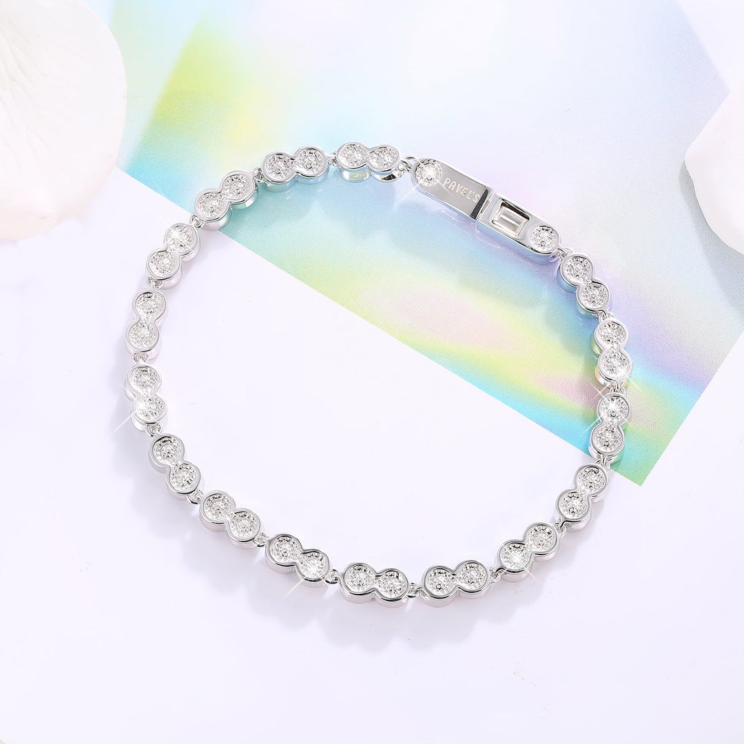 Feines Damenarmband Sienna aus Silber mit Zirkonia – eleganter und zeitloser Armschmuck für Frauen.