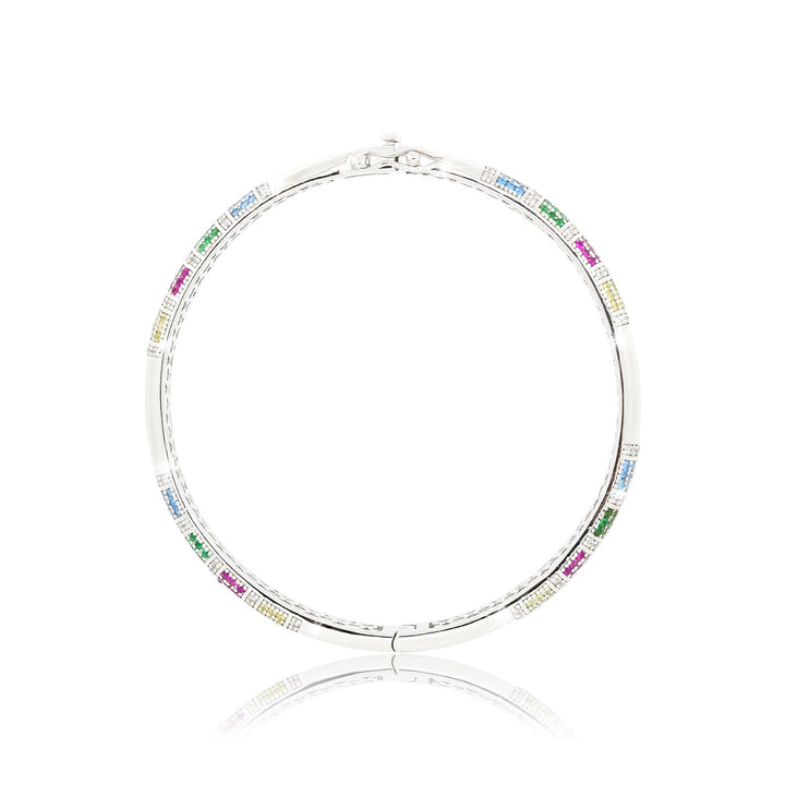 Armreif Rainbow aus 925 Silber mit bunten Zirkonia – edler Freisteller auf weißem Hintergrund für hochwertigen Damen-Schmuck