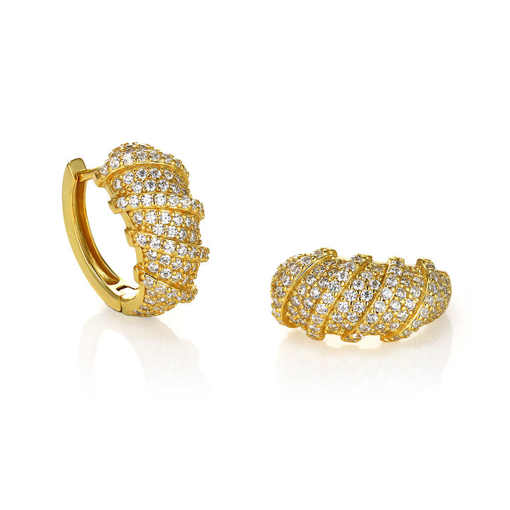 Glamouröse Gold-Creolen – 18K vergoldete Ohrringe für Damen mit feinen Zirkonia, ideal als hochwertiger Schmuck für besondere Anlässe.