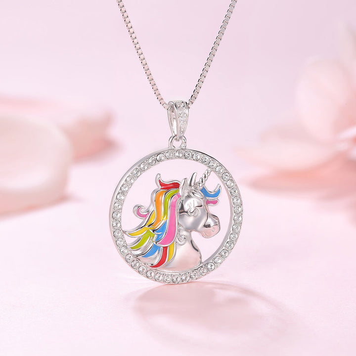 Kinderfreundliche und zugleich edle Einhornkette in Sterling Silber – bunter Anhänger mit feinen Zirkonia-Steinen – perfektes Geschenk für Mädchen und Damen