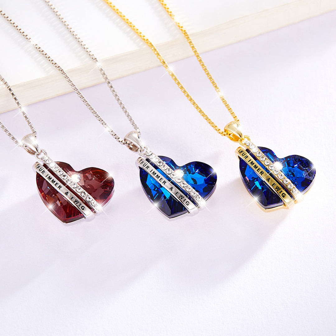 Mehrere Herzketten „Für immer und ewig“ in Blau und Rot – Auswahl aus gold- und silberfarbenem Design.
