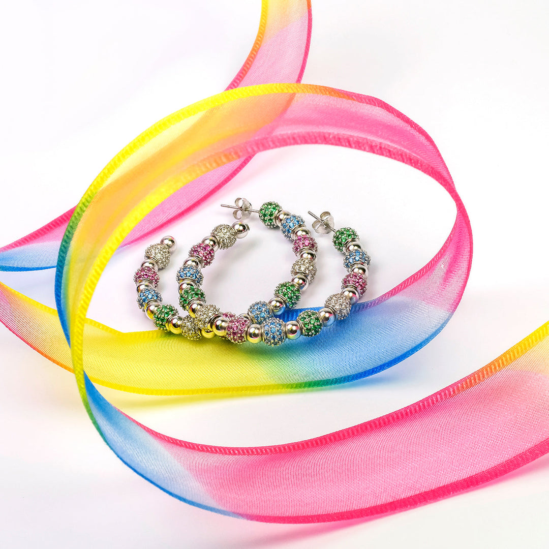 Creolen mit Regenbogen-Zirkonia – elegante Damenohrringe aus 925 Silber, farbiger Blickfang