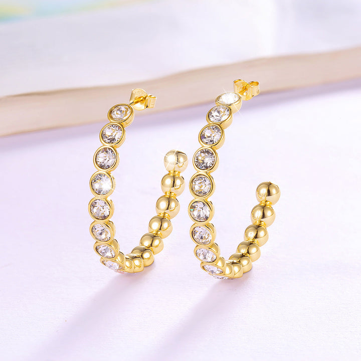 Große vergoldete Creolen für Damen mit funkelnden Zirkonia – aus 925 Sterlingsilber mit 18K Gold Plattierung, glitzernder Statement-Schmuck für besondere Anlässe.